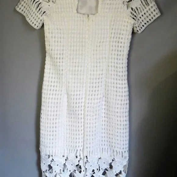 LACE & HEELS BOUTIQUE - lace/crochet style dress - size 10 - Picture 11 of 12